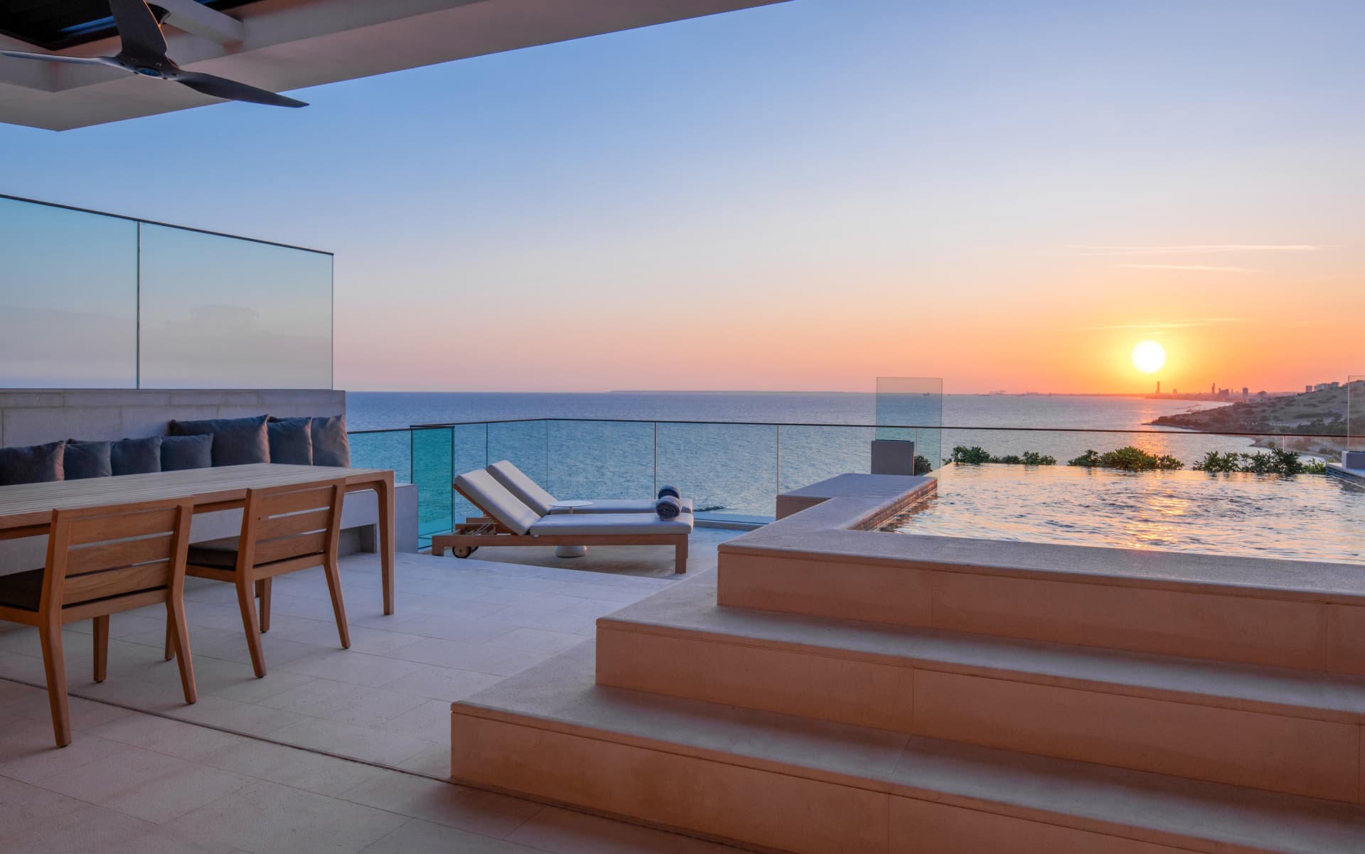 PENTHOUSE DUPLEXE SUITE, SEA VIEW, PRIVATE POOL - THE AMARA LUXURY ...